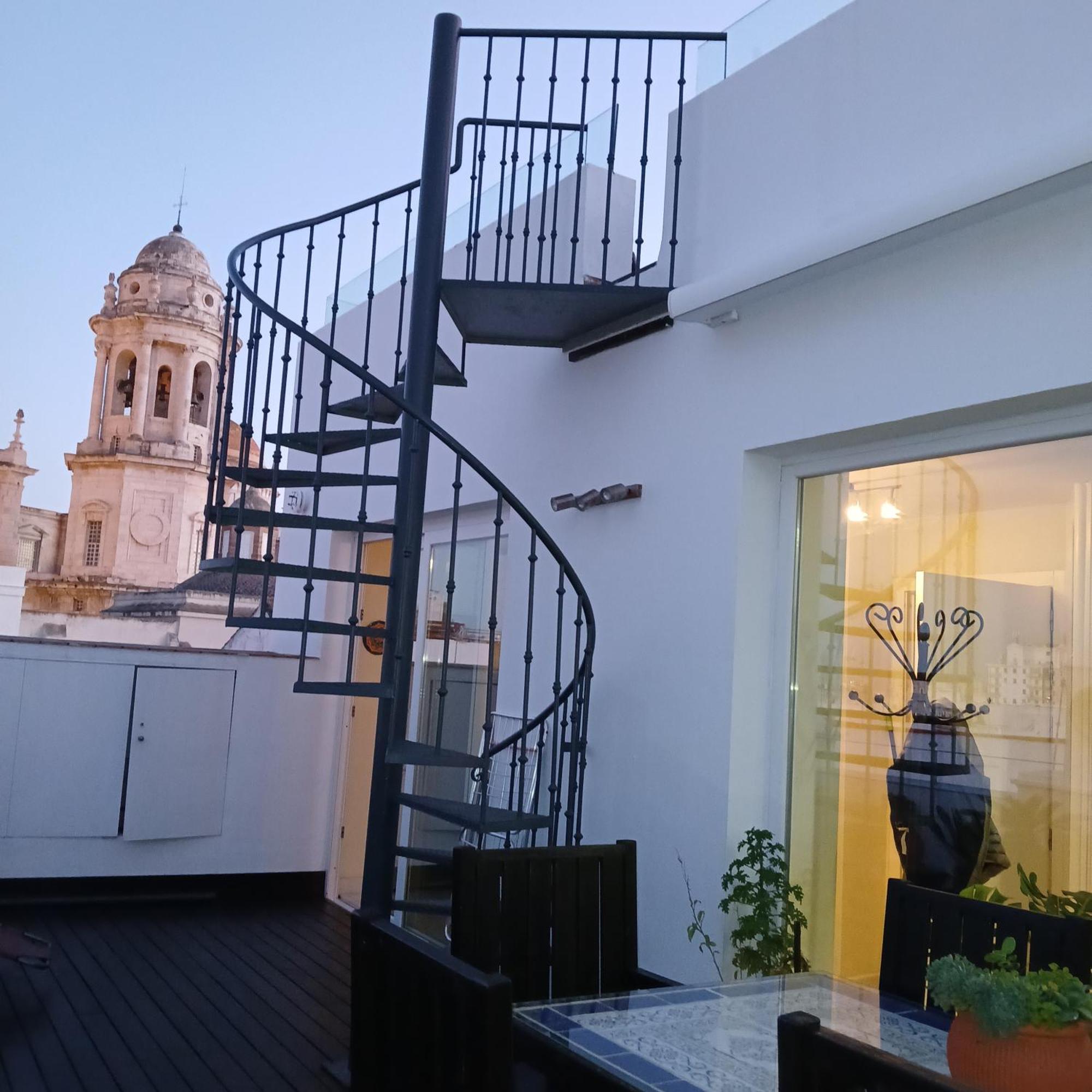 דירות קדיז ***** Attic With Impressive Views And Jacuzzi מראה חיצוני תמונה