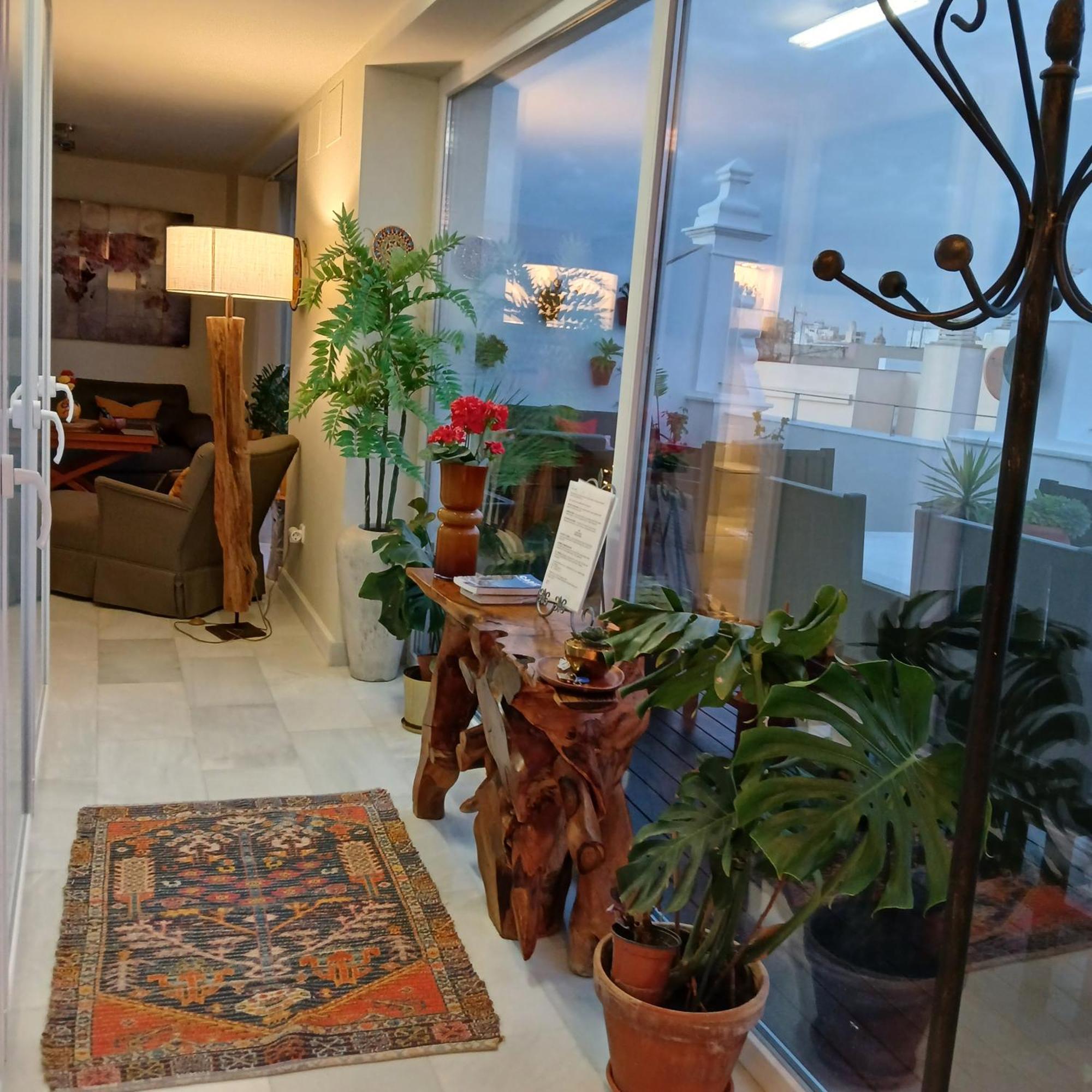 דירות קדיז ***** Attic With Impressive Views And Jacuzzi מראה חיצוני תמונה