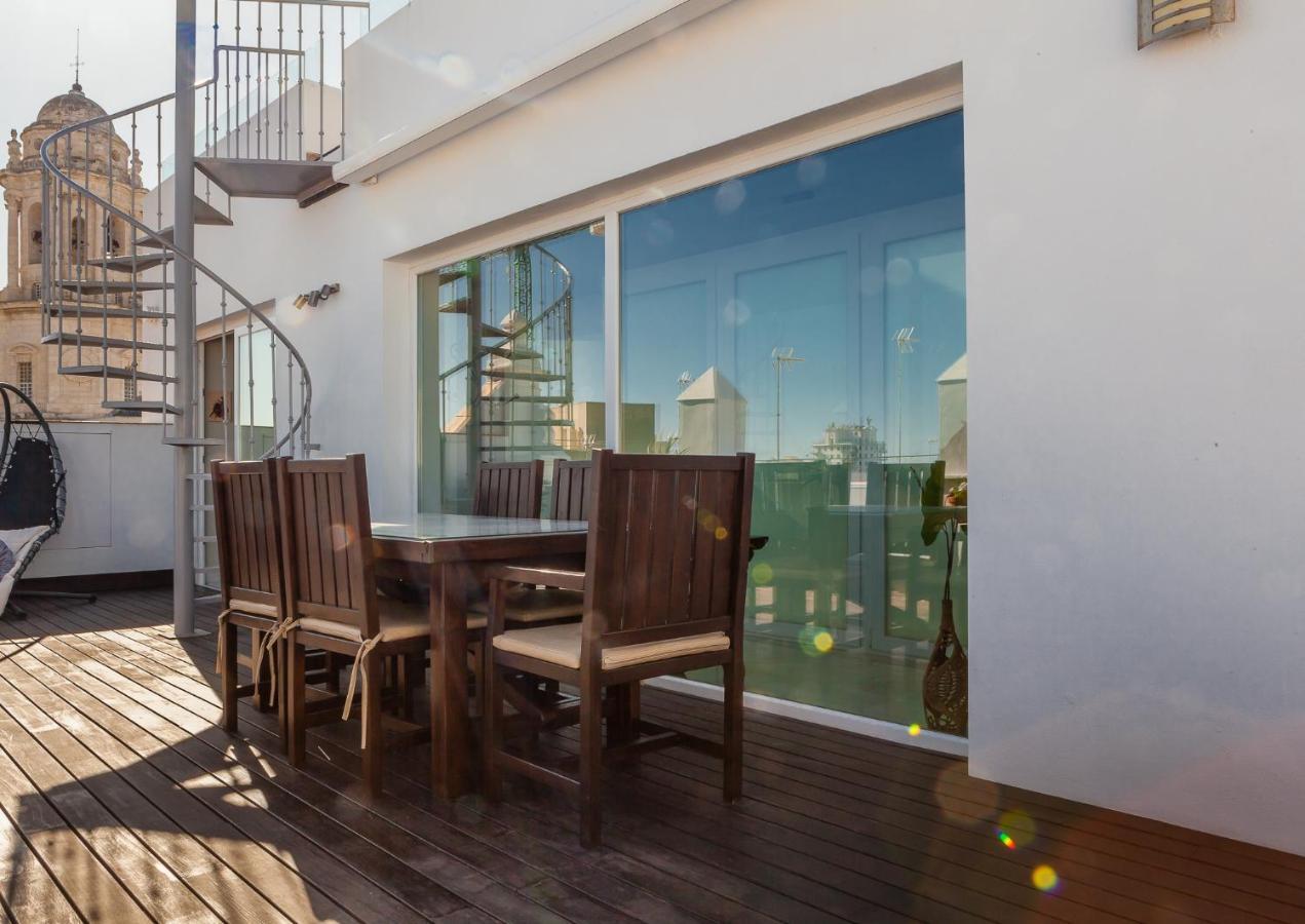 דירות קדיז ***** Attic With Impressive Views And Jacuzzi מראה חיצוני תמונה