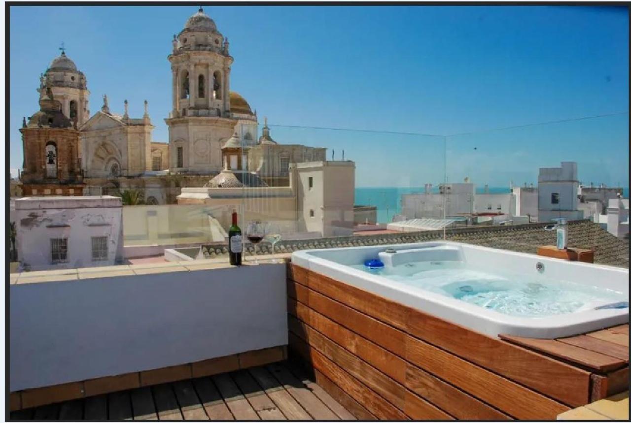 דירות קדיז ***** Attic With Impressive Views And Jacuzzi מראה חיצוני תמונה
